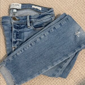 Frame Le Skinny de Jeanne Crop